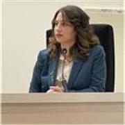 Laureata in Lettere offre lezioni online di italiano per stranieri, metodo chiaro e flessibile.