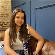 Je suis étudiante en L2 de droit. Je peux enseigner le français