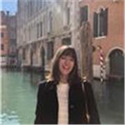 Aiuto compiti in lingue e materie umanistiche per studenti di medie e superiori