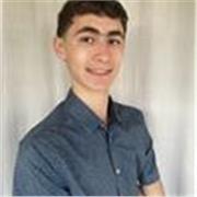 Étudiant en 2eme année de classe préparatoire ECG, j’ai acquis un niveau solide en mathématiques appliquées.