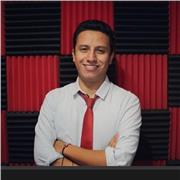 Maestro especializado en impartir clases de cine y medios audiovisuales, en formato presencial o en linea