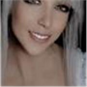 Profesora de Inglés Nativa con 3 años de experiencia ofrece clases online para niños y adultos en toda España.