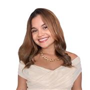 Soy diseñadora industrial de profesión pero hace más de 5 años trabajo en el área de diseño gráfico, branding e identidad de marca