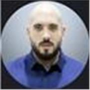 Especialista en inteligencia artificial aplicada y prompt engineering, enseño a usar IA de forma práctica en estudios y trabajo. 
