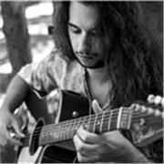 Profesor de guitarra titulado en EESS y Magisterio