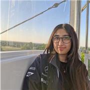 A-level maths student who is looking to help GCSE students and below!