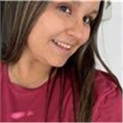 Profesora de refuerzo apta para todas las edades

