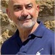 I’m a dynamic, experienced and engaging lifestyle and mindset coach.