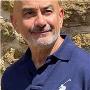 I’m a dynamic, experienced and engaging lifestyle and mindset coach.