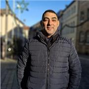 Deutsch Tutor, der Kinder aller Alters unterrichten kann