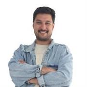 Profesor titulado con 9 años de experiencia en el ámbito del marketing digital desempeñando diferentes roles.