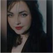 English teacher with more than 8 years of experience teaching teens and adults of all levels online.