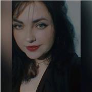 English teacher with more than 8 years of experience teaching teens and adults of all levels online.
