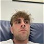 Offro un programma completo per l’apprendimento della lingua italiana, adatto a studenti di tutti i livelli