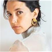 Profesora de arte y comunicación apta para todos los niveles y para todas las edades.