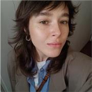 Studentessa universitaria liv.C2 amante della lingua insegna inglese. Forte accento british.Conversazione,prod. scritta,lettura