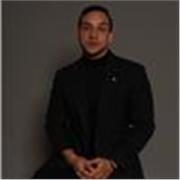 Profesor de Psicología Organizacional titulado, con experiencia en gestión del talento y desarrollo empresarial.  