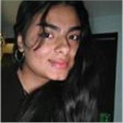 Estudiante de filosofía enseña a niños de primaria sobre sociales, inglés, castellano y matemática