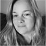 Professeur de dessins. J’allie différents styles et techniques