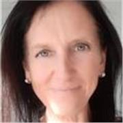 Me considero una persona proactiva, con habilidad para la escucha activa y la comunicación. Con amplia experiencia en el campo del coaching  y la inteligencia emocional.
Puedo dar apoyo tanto a menores como a sus familias.