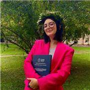 Sono una ragazza laureata in biologia molecolare e cellulare. Adoro la scienza e vorrei mettere la mia conoscenza a disposiziona