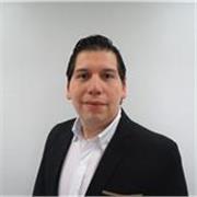 Laureata in Commercio Estero con esperienza nel servizio clienti