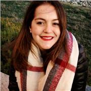 Laureata in Lingue e letterature straniere impartisce lezioni private di lingua inglese e/o francese