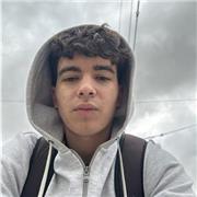 Chico joven apto para dar clases de repaso a ESO y Primaria