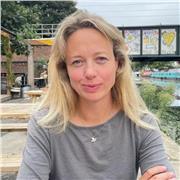 English tutor providing teaching and conversation to all levels