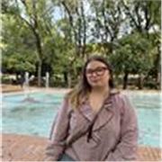 Estudiante de magisterio cuya lengua materna es el valenciano. 