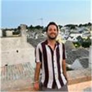 Profesor con más de cuatro años de experiencia en centros concertados y privados impartiendo materias de CCSS