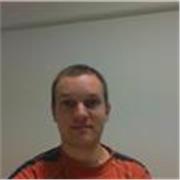 Deutschlehrer, der gerne Leute aller Altersklassen unterrichtet