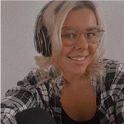 Sociology and criminology graduate offering engaging online lessons for GCSE and A-level students