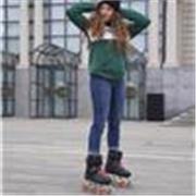 Profesora profesional de patines en linea y quads