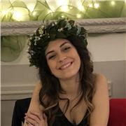 Ciao sono laureata in lingue moderne e offro lezioni di lingua o aiuto compiti online per bambini e ragazzi.