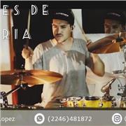 Jonathan lopez profesor de musica en instrumento bateria. Mas de 8 años ejerciendo como docente, dotado de experiencia pedagogica, aplicando metodologias de estudio para una mayor eficacia y rendimiento. Abordamos la materia con o sin programa de estudio 