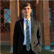 Cuatro años de experiencia enseñando matemáticas a jóvenes de todas las edades y niveles, desde 1º de ESO hasta 2º de Bachillerato