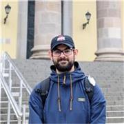 Flexible Native English-Speaking Tutor for All Levels