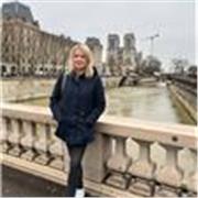 Professeur d’allemand en collège depuis 2 ans. Professeur de russe (ma langue maternelle)