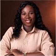 Experienced online English tutor helping students build confidence and fluency