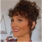 Me defino como alguien auténtico que empatiza con los niños y adolescentes