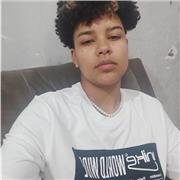 Precisando de uma professora animada e apaixonada pela música? É só me chamar!