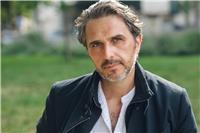 Attore diplomato alla scuola del Teatro Nazionale di Genova offre lezioni private o di gruppo di recitazione e comunicazione