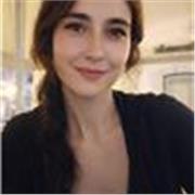 Profesora licenciada en Teoría de la Literatura y Literatura Comparada, con más de 5 años de experiencia. 