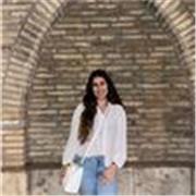 Profesora titulada en bachillerato de humanidades. Puedo ayudarte con lengua y Latín.