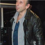 insegnante di lettere storia e storia dell'arte impartisce lezioni di italiano