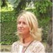 Profesora de Inglés a todos los niveles. Soy licenciada en Filología Inglesa y tengo más de 15 años de experiencia enseñando. 