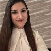 Laureanda in Ingegneria dei materiali, Ingegneria energetica e Ingegneria chimica per ragazze e ragazzi