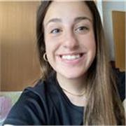 Niñera y profesora de apoyo escolar, especializada en clases para niños