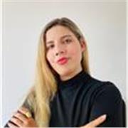 Empática,amable, cercana, responsable, extranjeros que no hablen español.